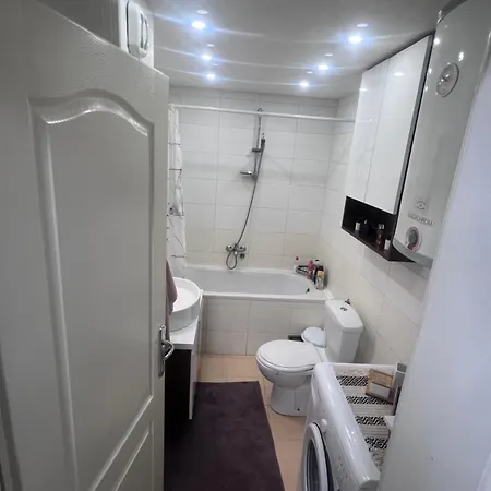 Saric Luxapartman *