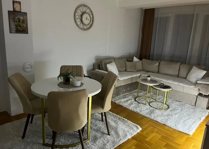 아파트 Saric Luxapartman *