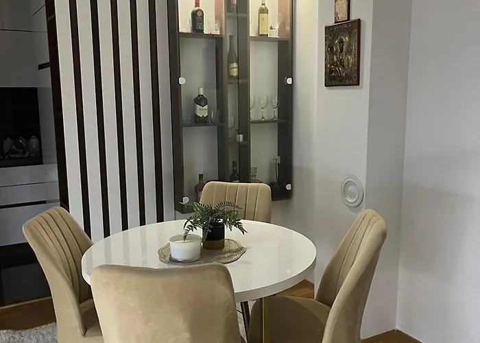 아파트 Saric Luxapartman *